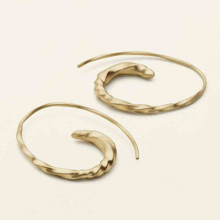 Flow hoops asymmetric gold