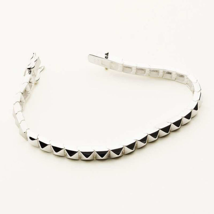 Stud bracelet