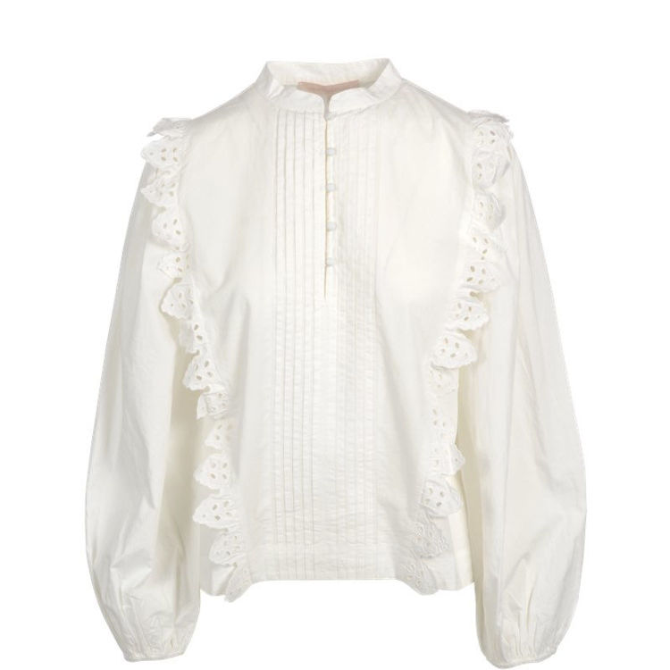 Vanessa Senzo blouse. Hvid bomuldsbluse med plisseret front flæseblonde 1399,- hos Milium