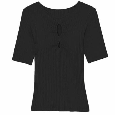 bluse m. hul mønster