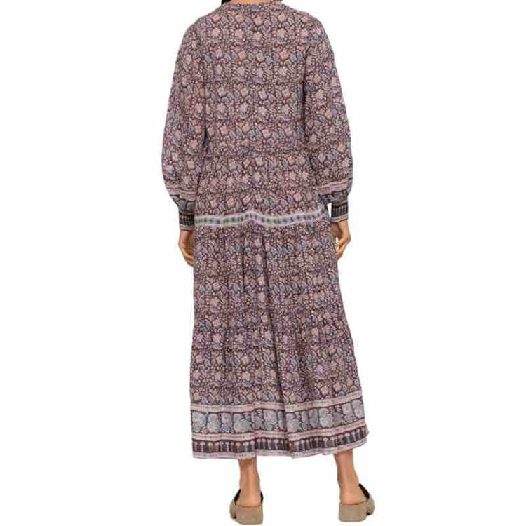 dress amaki border