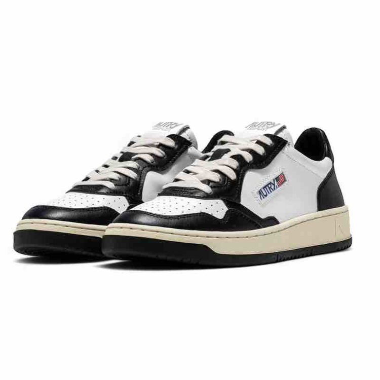 sneakers low