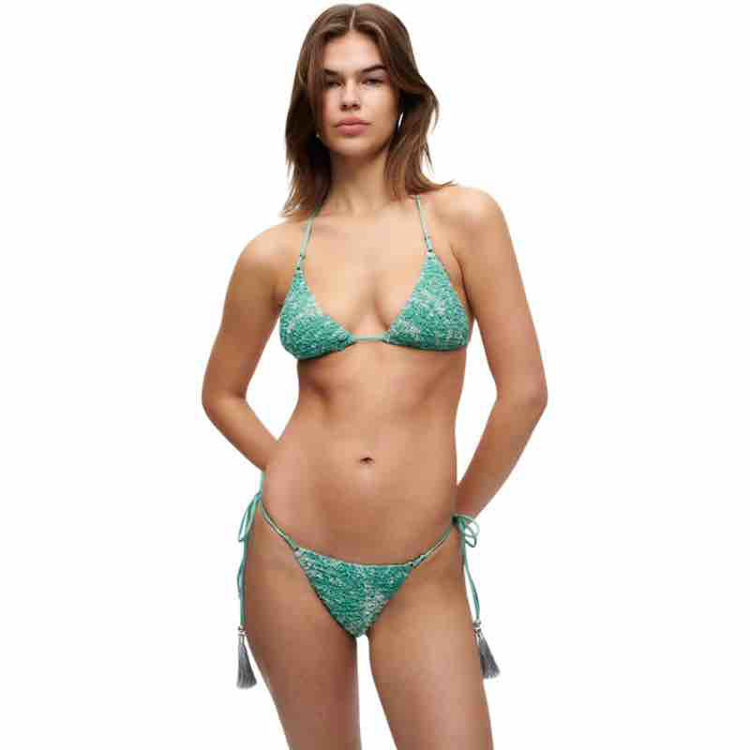 triangle bikini nido