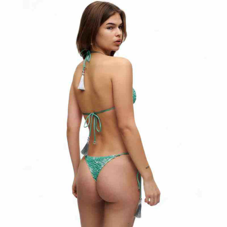 triangle bikini nido