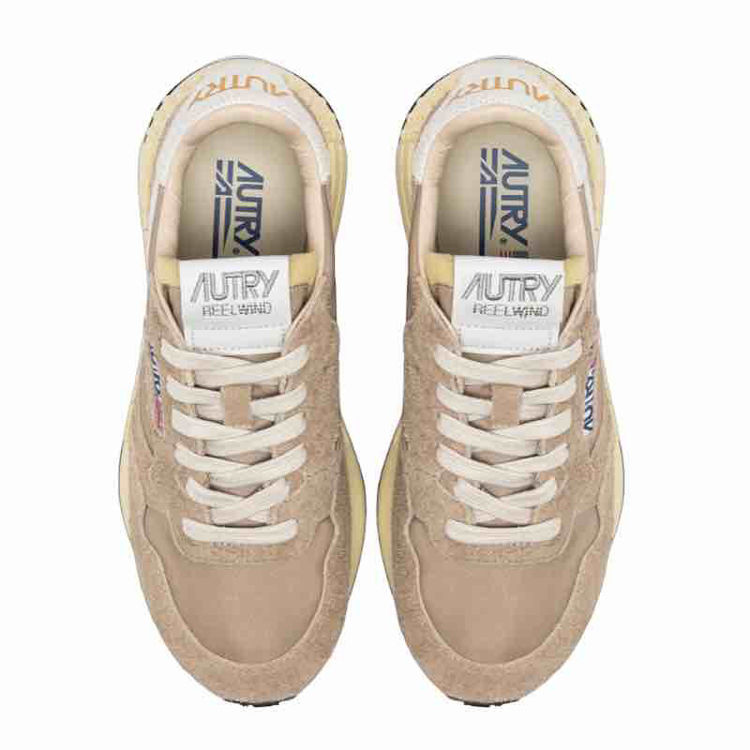 sneakers low