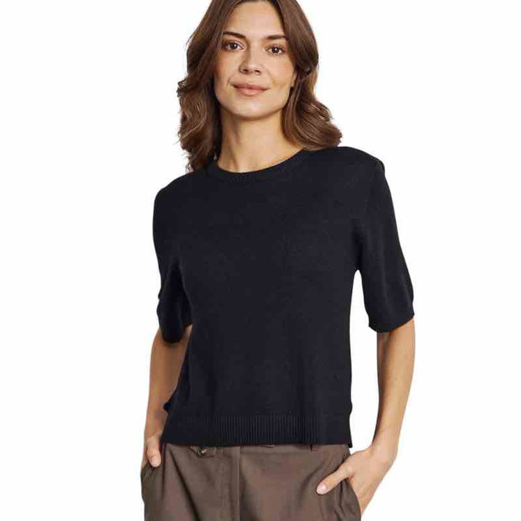 strik tee