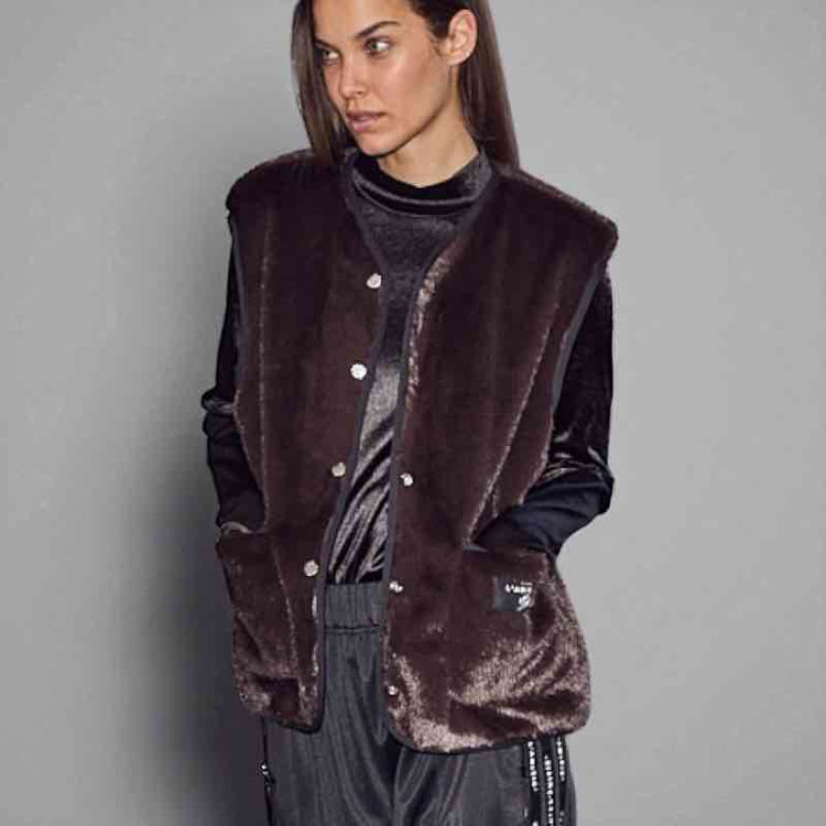 L´Amitie fur tech vest